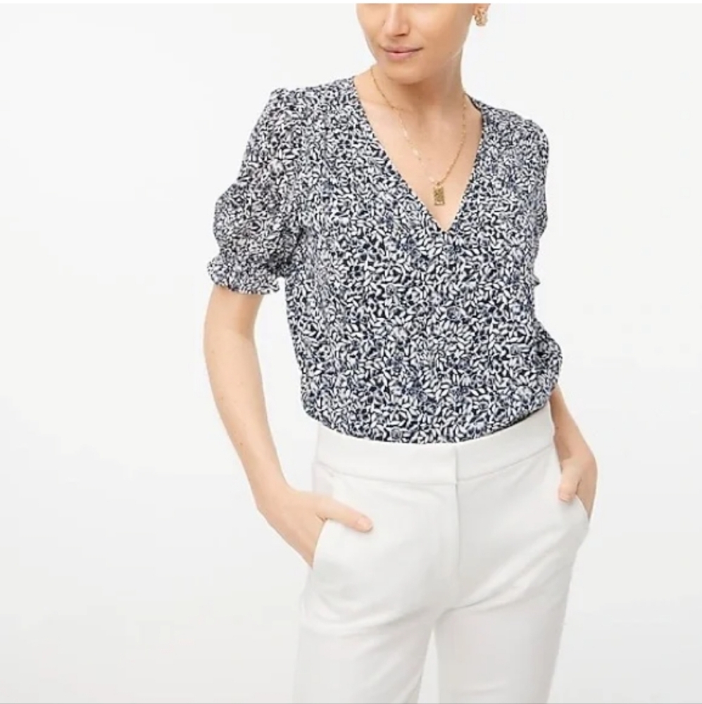 EUC J. Crew Short Sleeve Blouse
